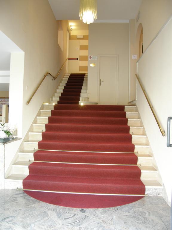 Hotel Stefan Room & Breakfast Гаттео-а-Маре Екстер'єр фото
